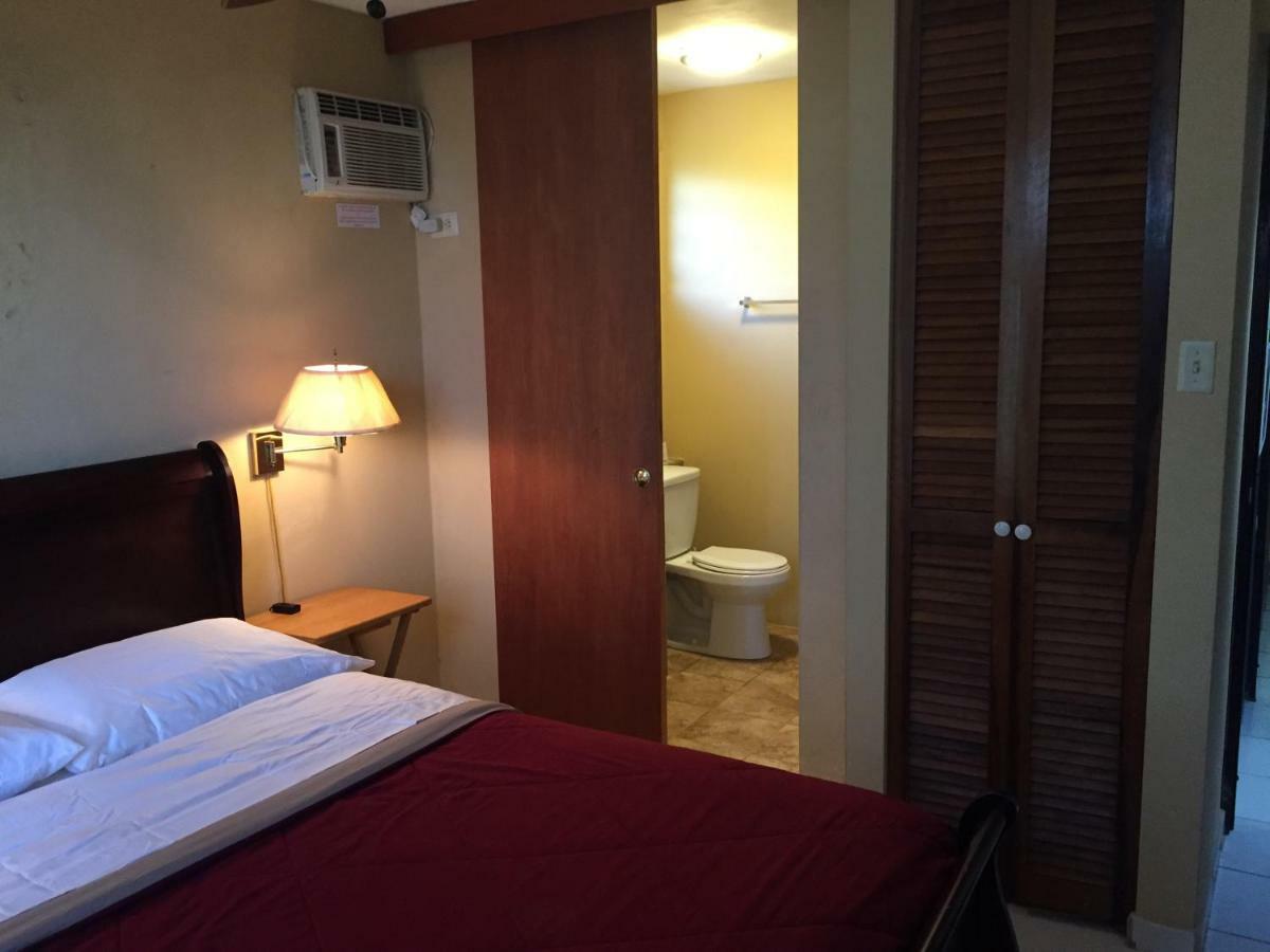 El Pequeno Hotel Canovanas エクステリア 写真