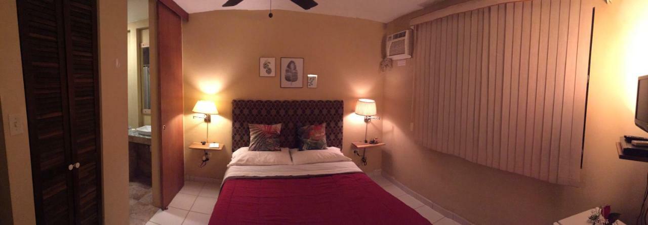 El Pequeno Hotel Canovanas エクステリア 写真